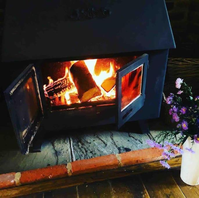Stunning Barn Conversion Ideal For Large Families Bildeston Экстерьер фото